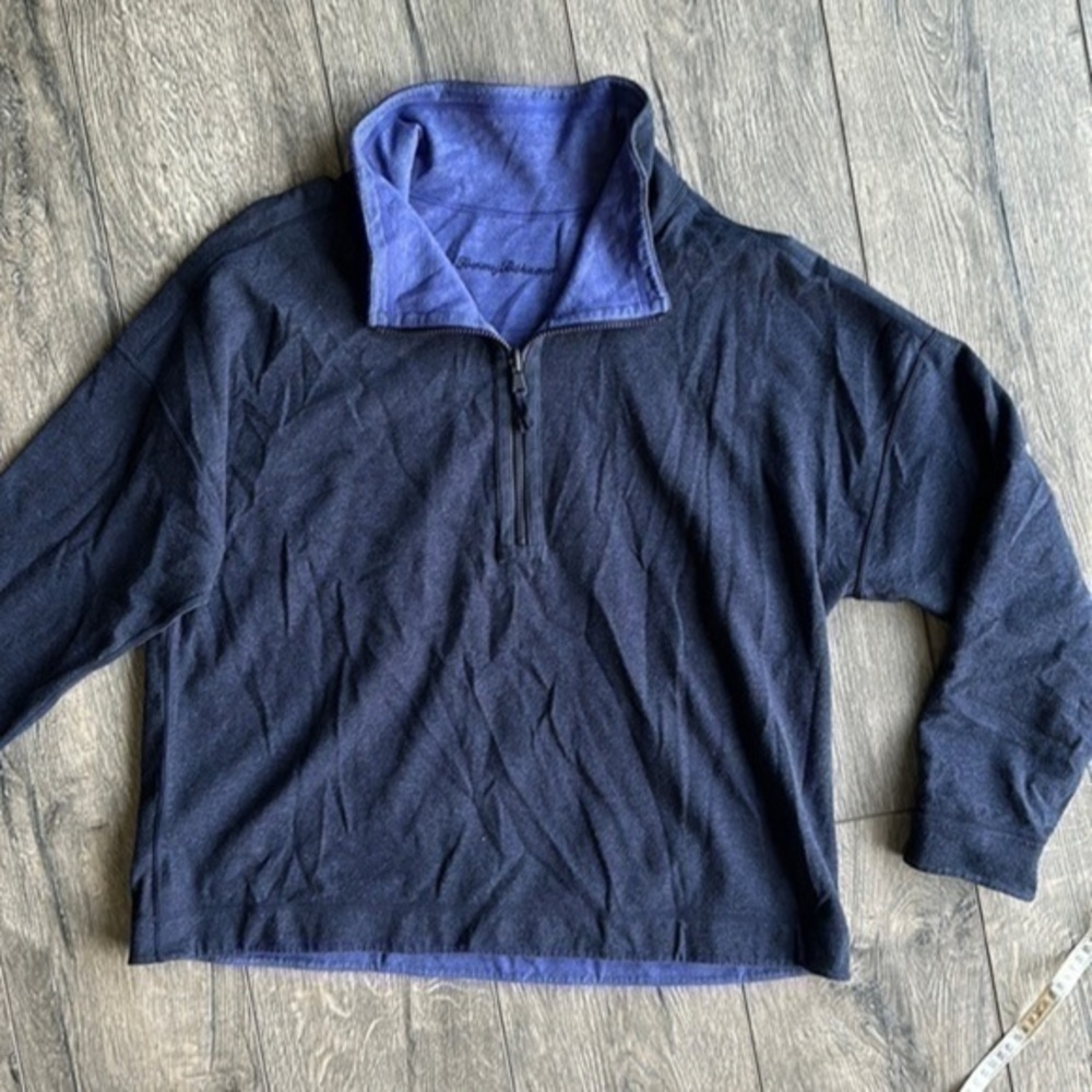 Tommy Bahama top blue two-tone pull over size XL Athleisure